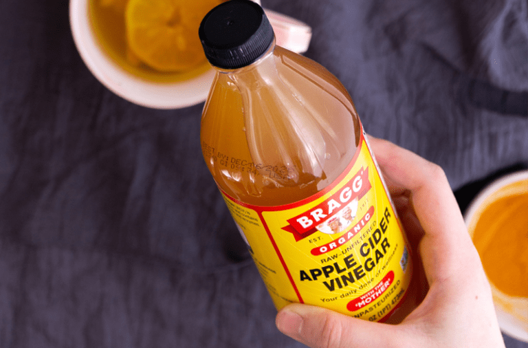 The 7 Benefits of Apple Cider Vinegar: Why You Should Incorporate It Into Your Diet